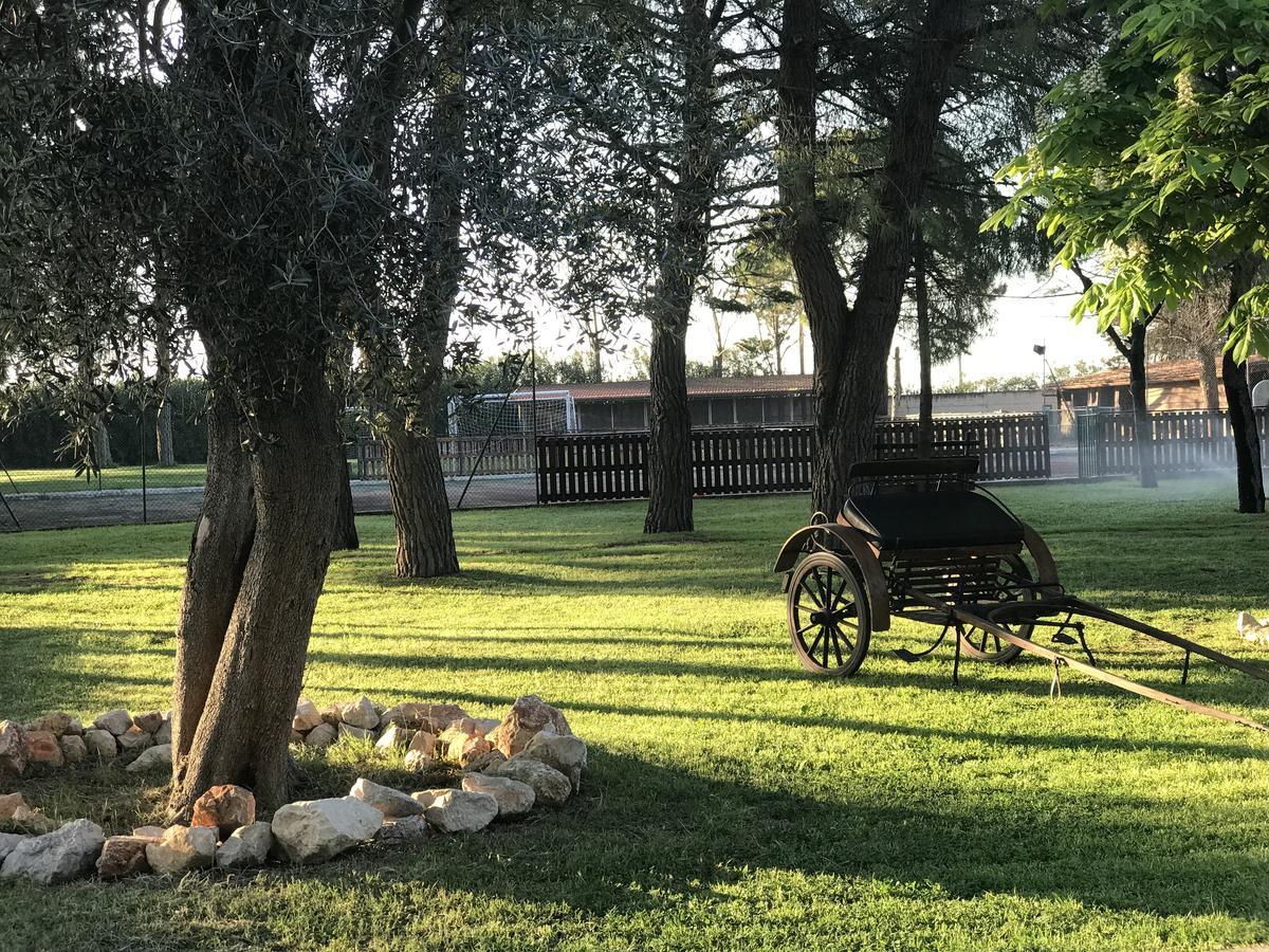 Отель Masseria Nel Sole Лучера Экстерьер фото