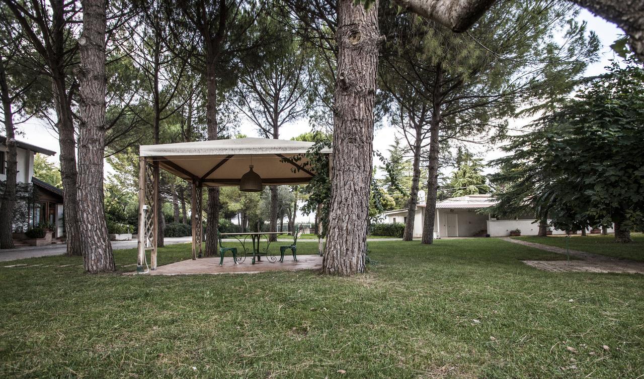 Отель Masseria Nel Sole Лучера Экстерьер фото